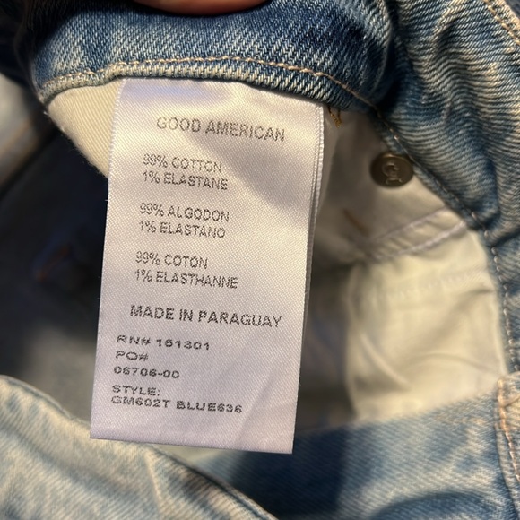 Good American Good Icon Straight Jeans - Picture 4 of 7